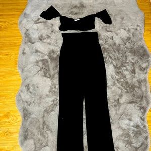 crop top and high waist pants